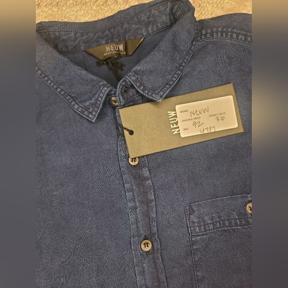 Neuw Denim material long sleeve bottom down shirt. - Picture 4 of 6